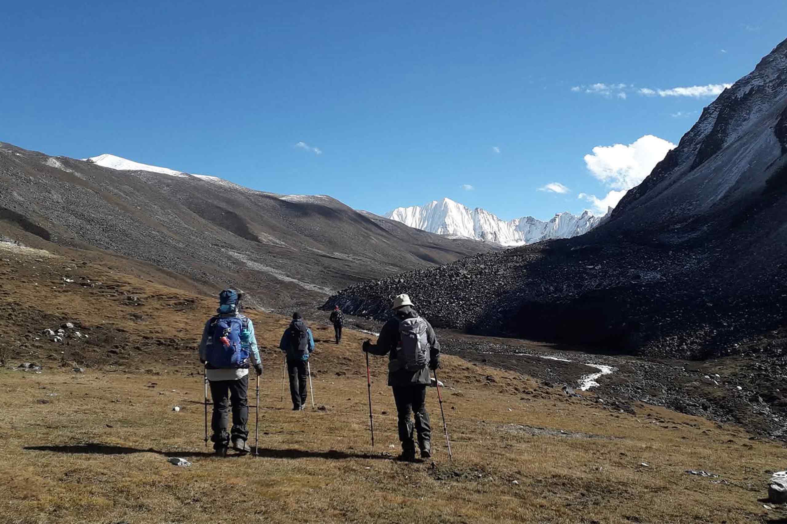 Soe Yaksa Trek